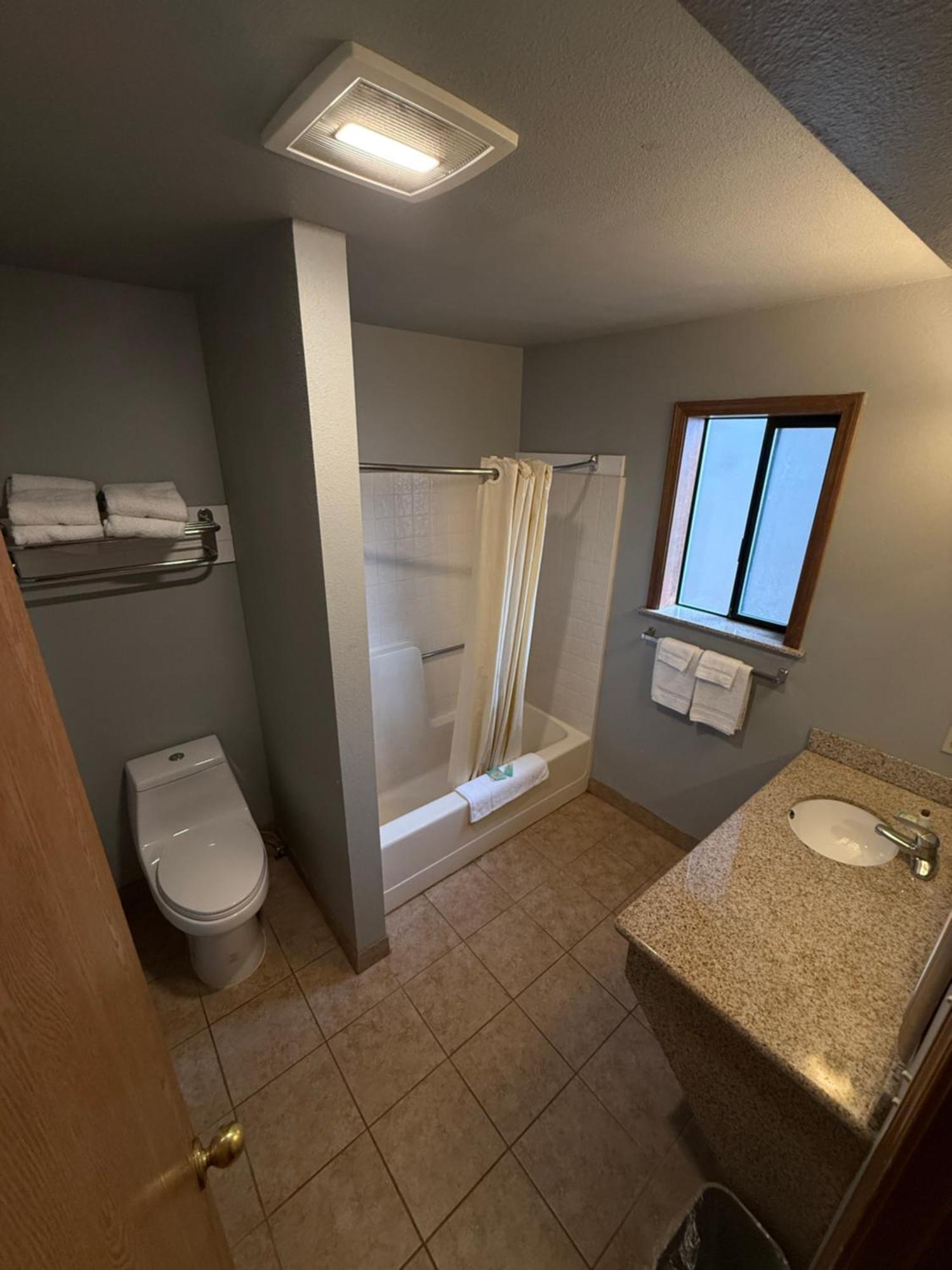 Stewart Motel 2*